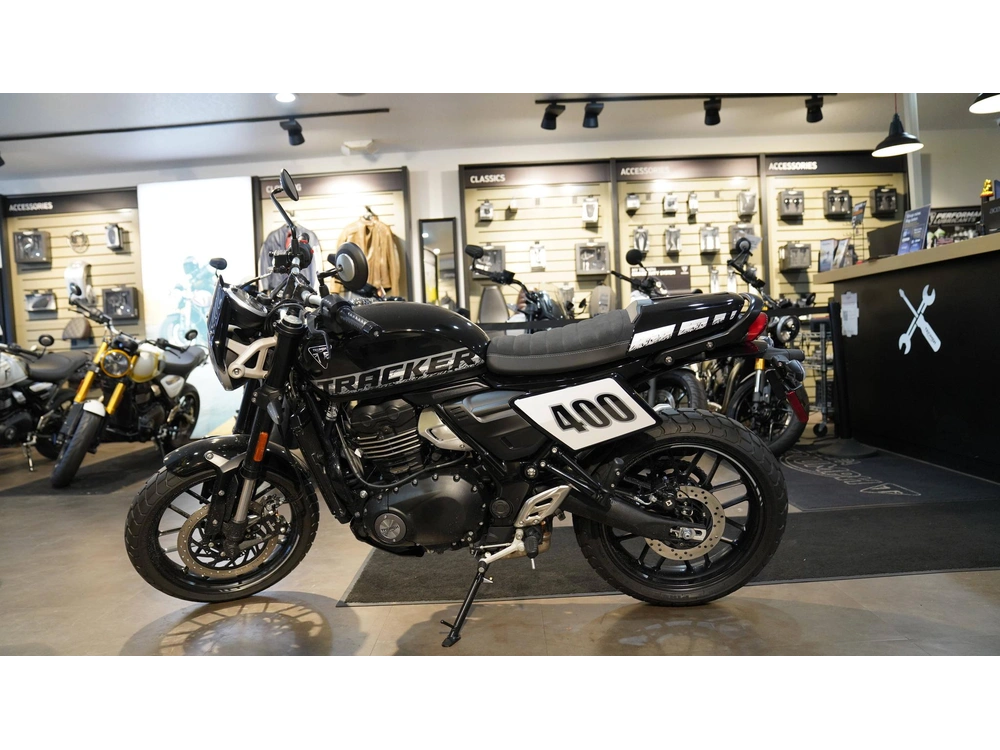 2027 Triumph Street Tracker 400 alt