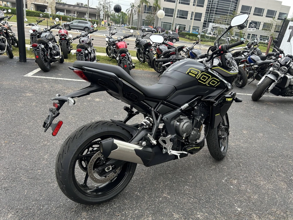 2025 Triumph Tiger Sport 800 alt