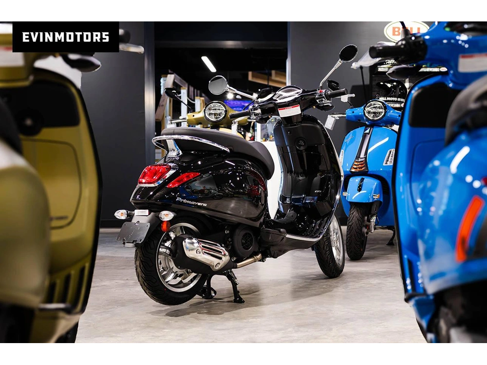 2025 Vespa Primavera 150
