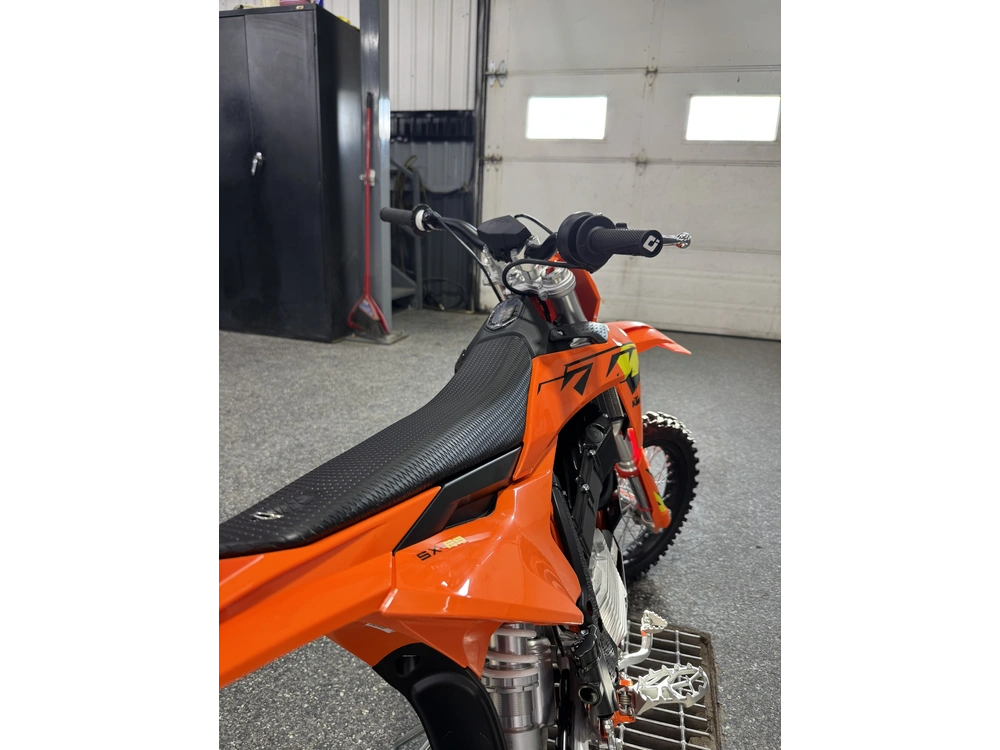 2027 Ktm Sx-e5 alt