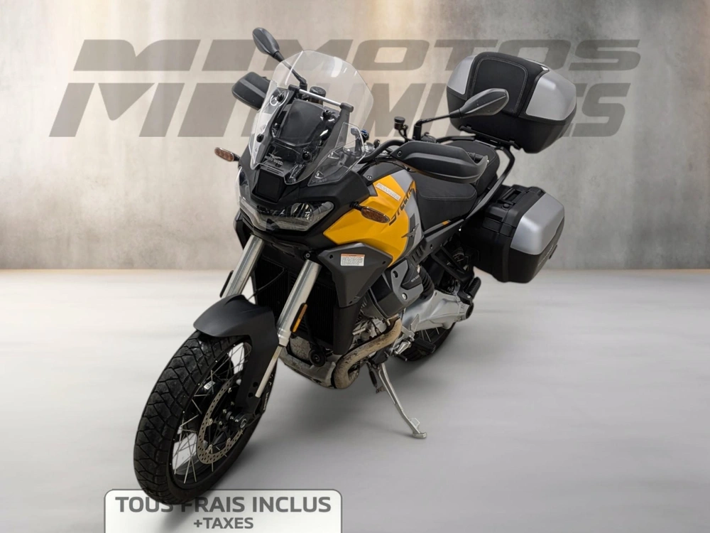 2024 Moto Guzzi Stelvio alt