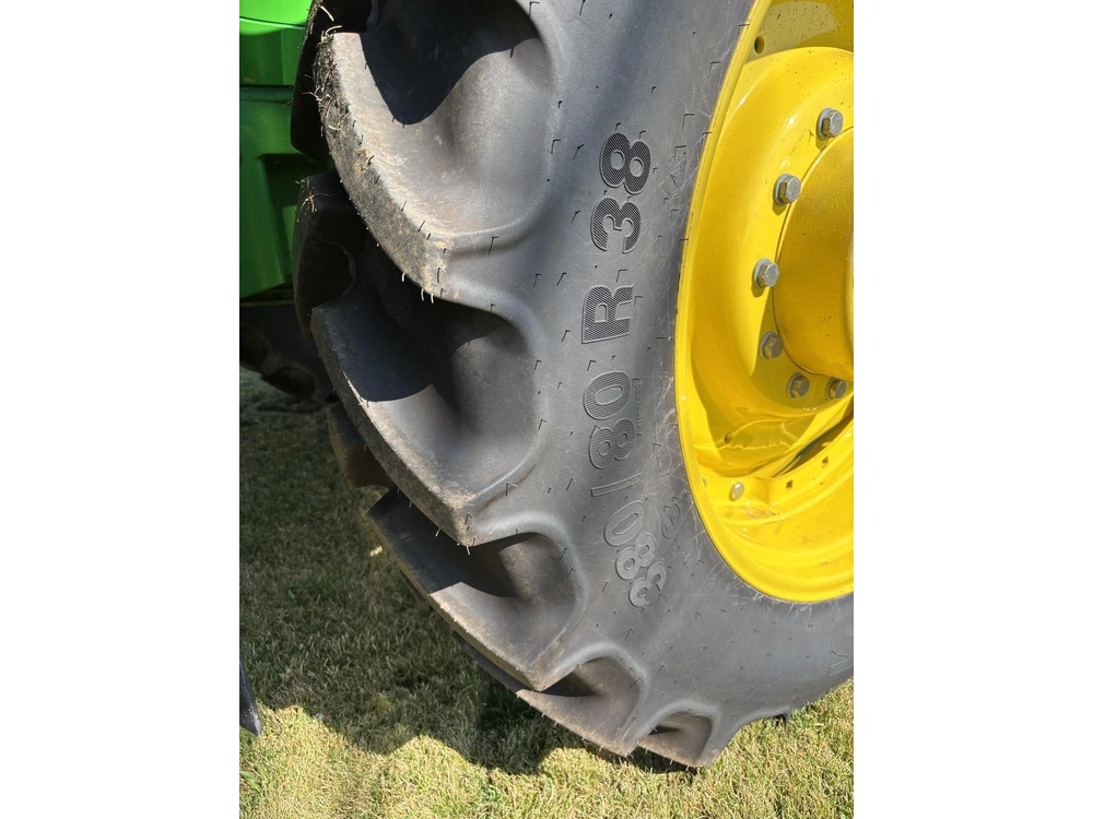 2023 John Deere 7r 210