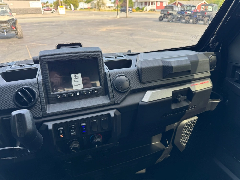 2027 Polaris Ranger 1000 Xp Trail Boss Northstar Crew alt