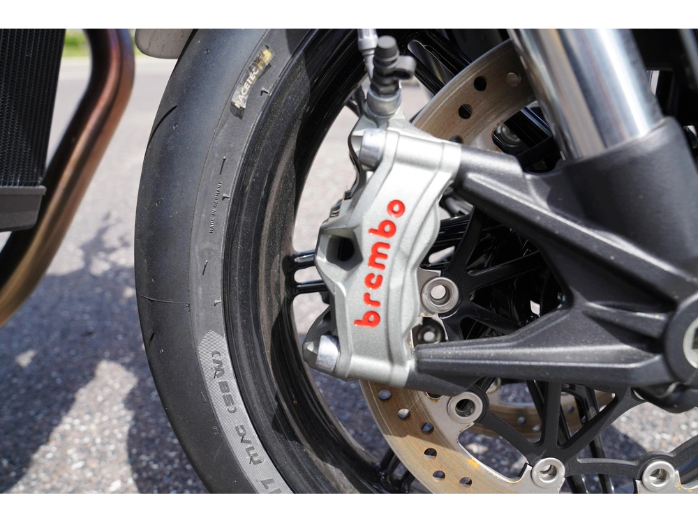 2025 Triumph Speed Twin 1200 Rs alt