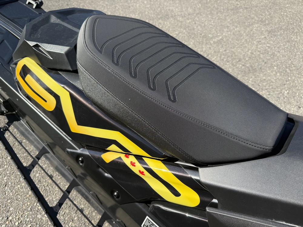 2026 Ski-doo Summit X 154 850 E-tec Turbo R Powdermax Ultra-light Flexedge 3.0' Shot W/ 10.25' Touchscreen alt