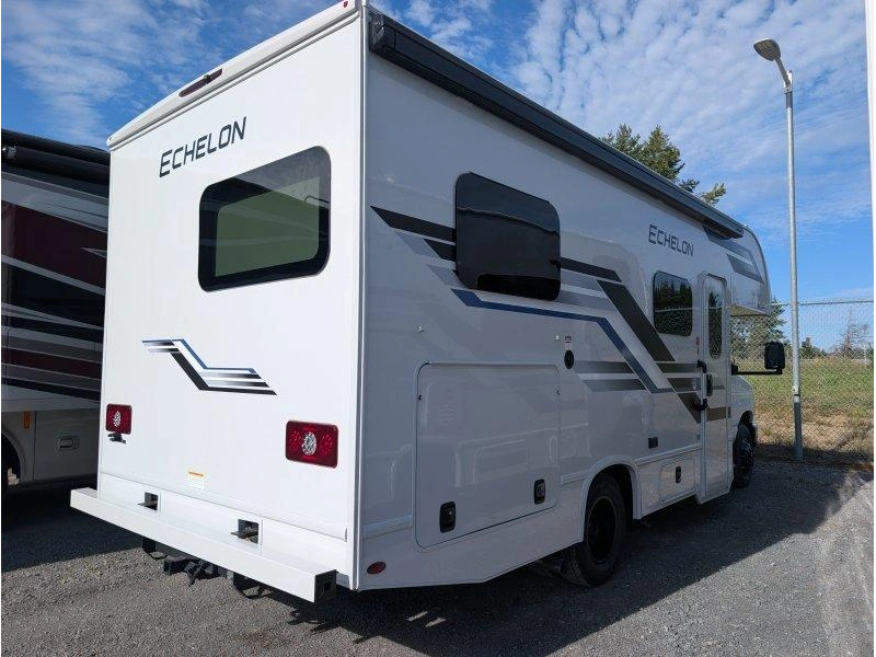 Thor Motor Coach Echelon Lc21 2027 alt