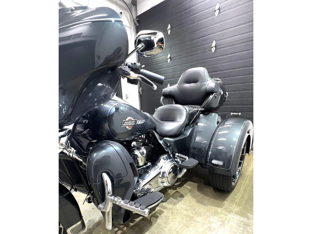 Harley-davidson Tri Glide 2025 alt