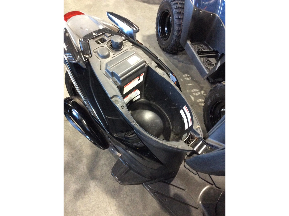 Piaggio Typhoon 49cc 2023 alt