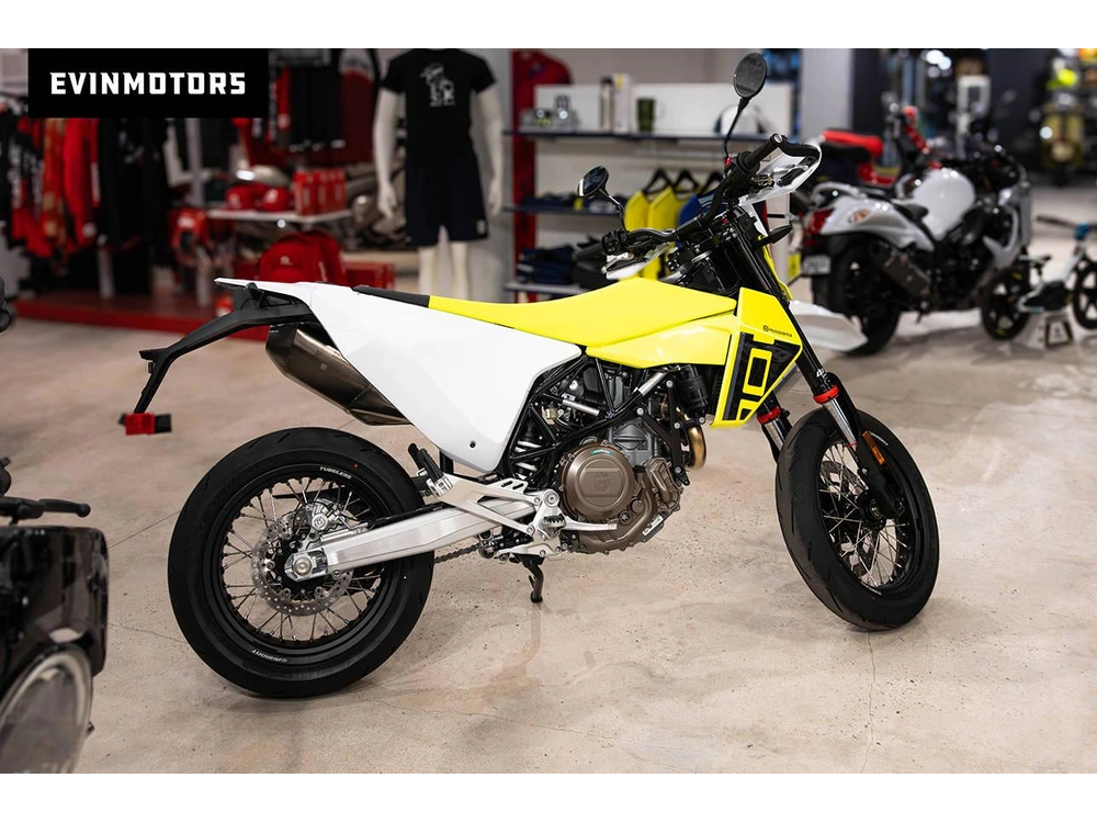 2026 Husqvarna Motorcycles 701 Supermoto