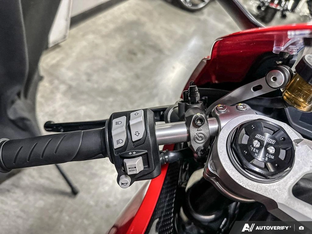 2025 Ducati Panigale V2