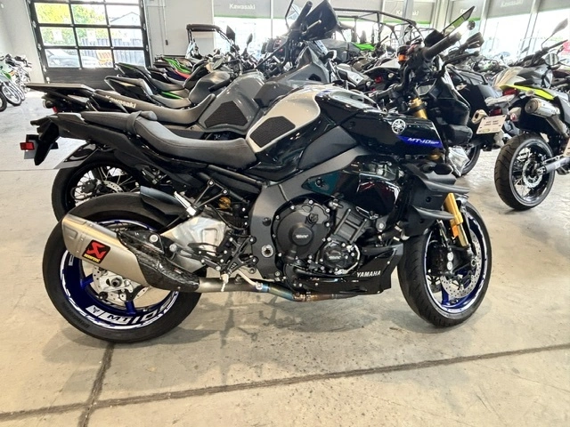 Yamaha Mt-10 Sp Mt10sp Mt 10sp Mt-10sp Mt-10 Mt10 Mt 10 Sp Akrapovic 2025 alt