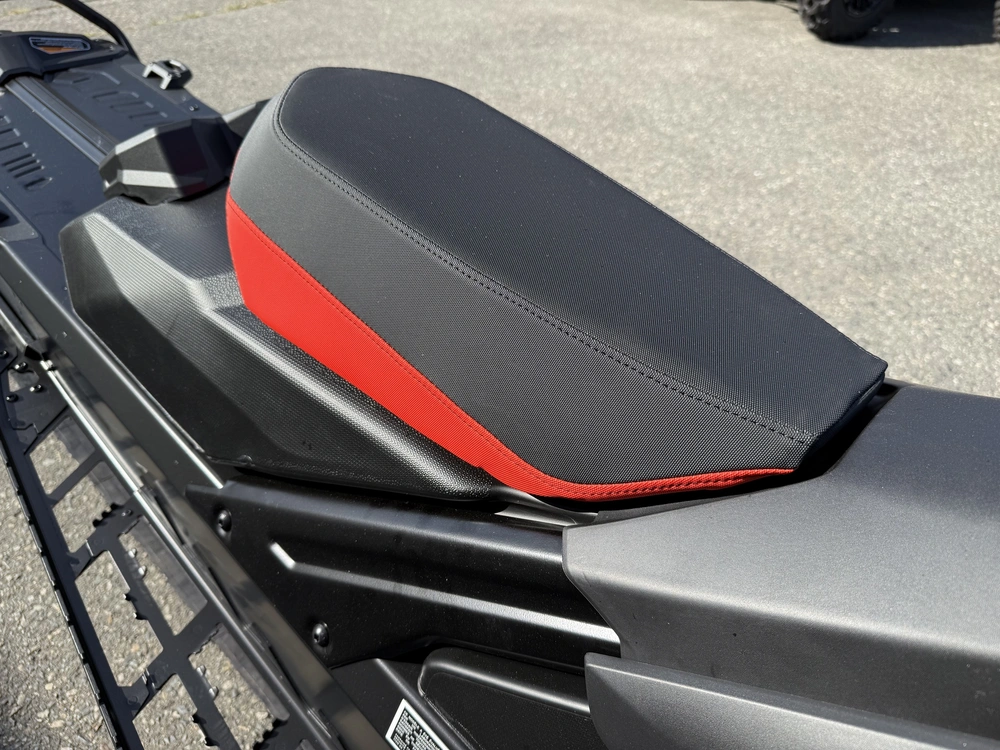 2027 Ski-doo Summit Edge 154 850 E-tec Powdermax X-light 3.0' Shot alt