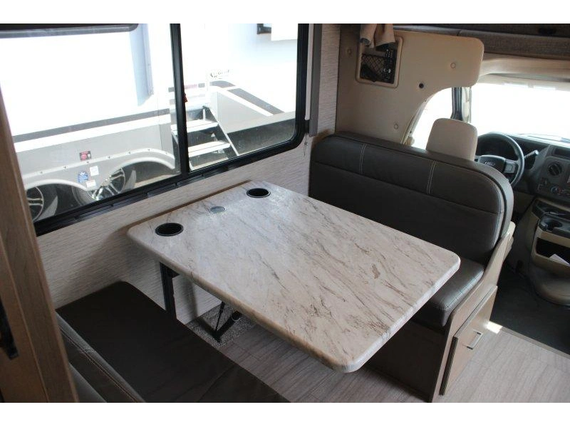 2022 Thor Motor Coach 22cm alt
