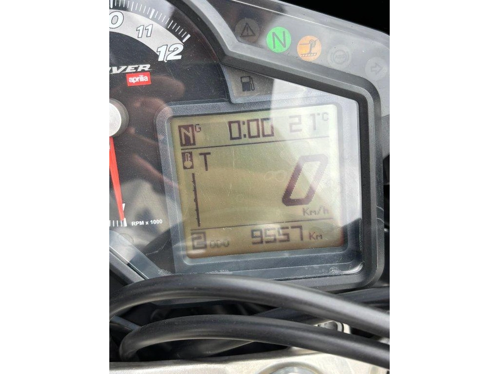 Aprilia Shiver 750 2016 alt