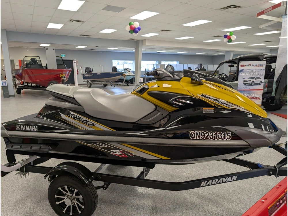 2012 Yamaha Fzs alt