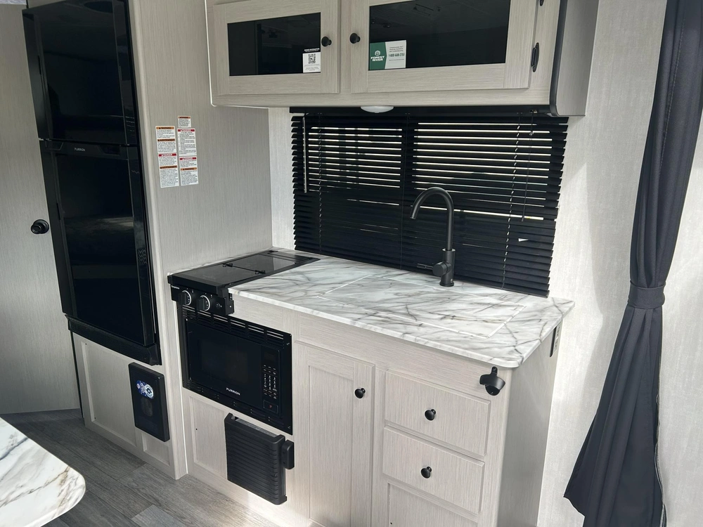 Coachmen Apex 186bh 2026 alt