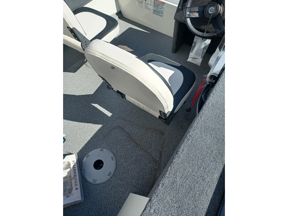 2026 Legend Boats R15 Sc alt