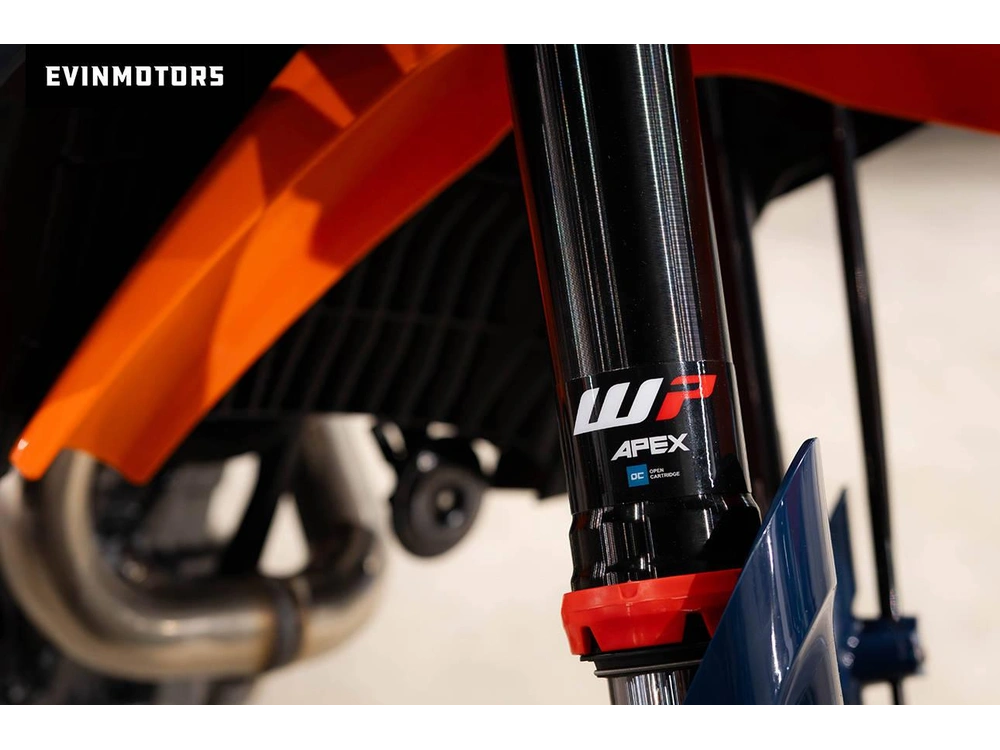 2026 Ktm 690 Smc R