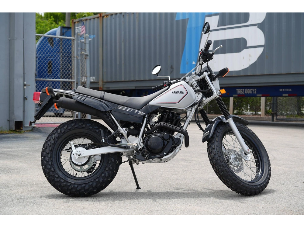 2026 Yamaha Tw200