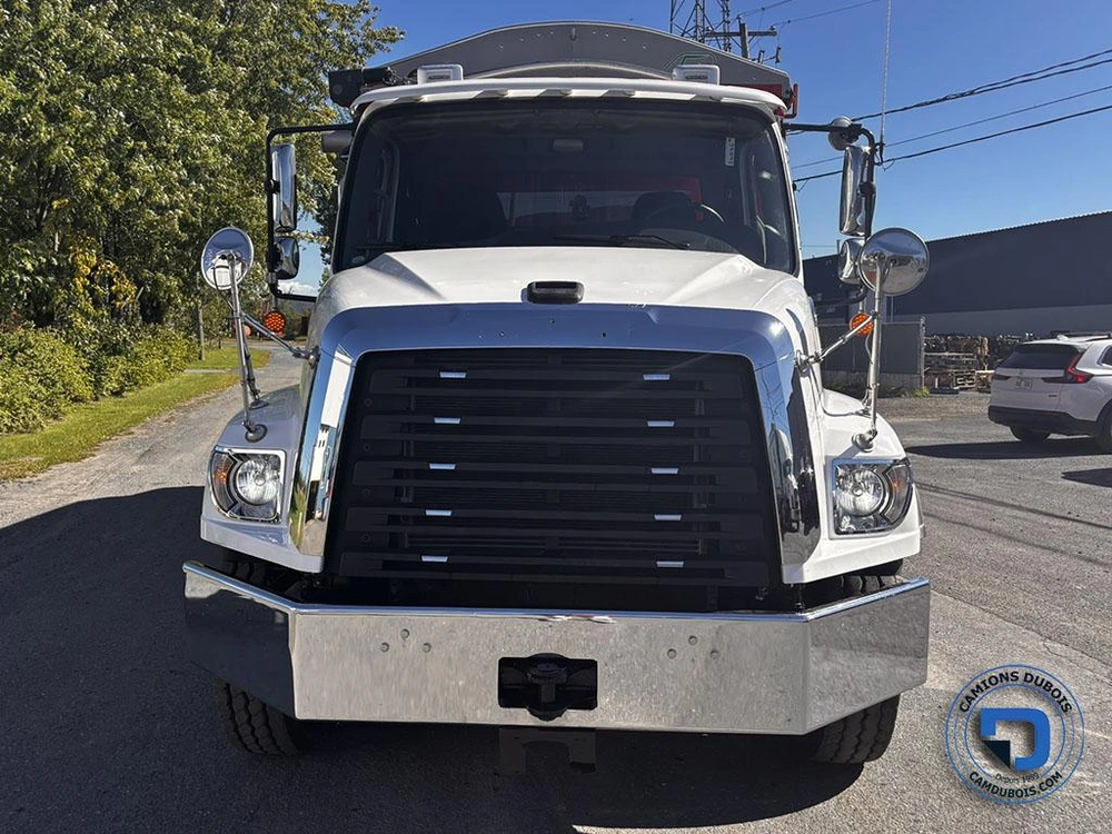 Freightliner 114sd 2022 alt
