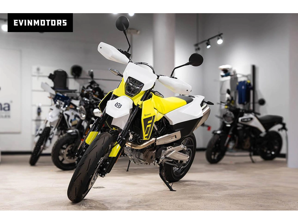 2026 Husqvarna Motorcycles 701 Supermoto
