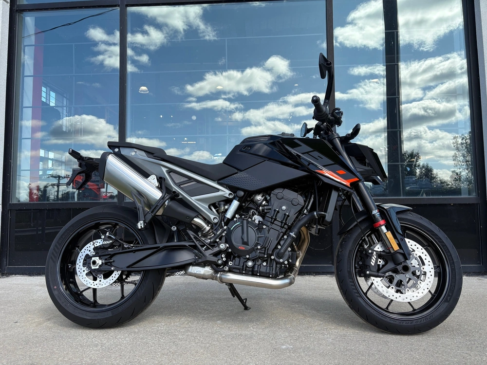2027 Ktm 790 Duke alt