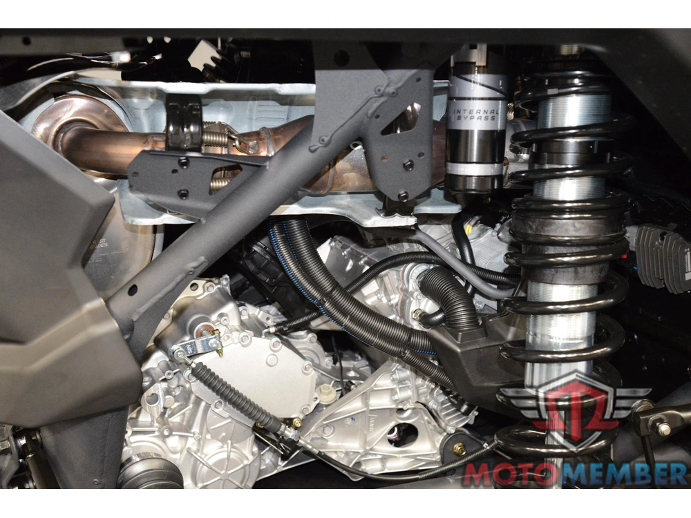 2026 Can-am Maverick X3 X Rs Turbo Rr Triple Black_10.25 In Infotainment