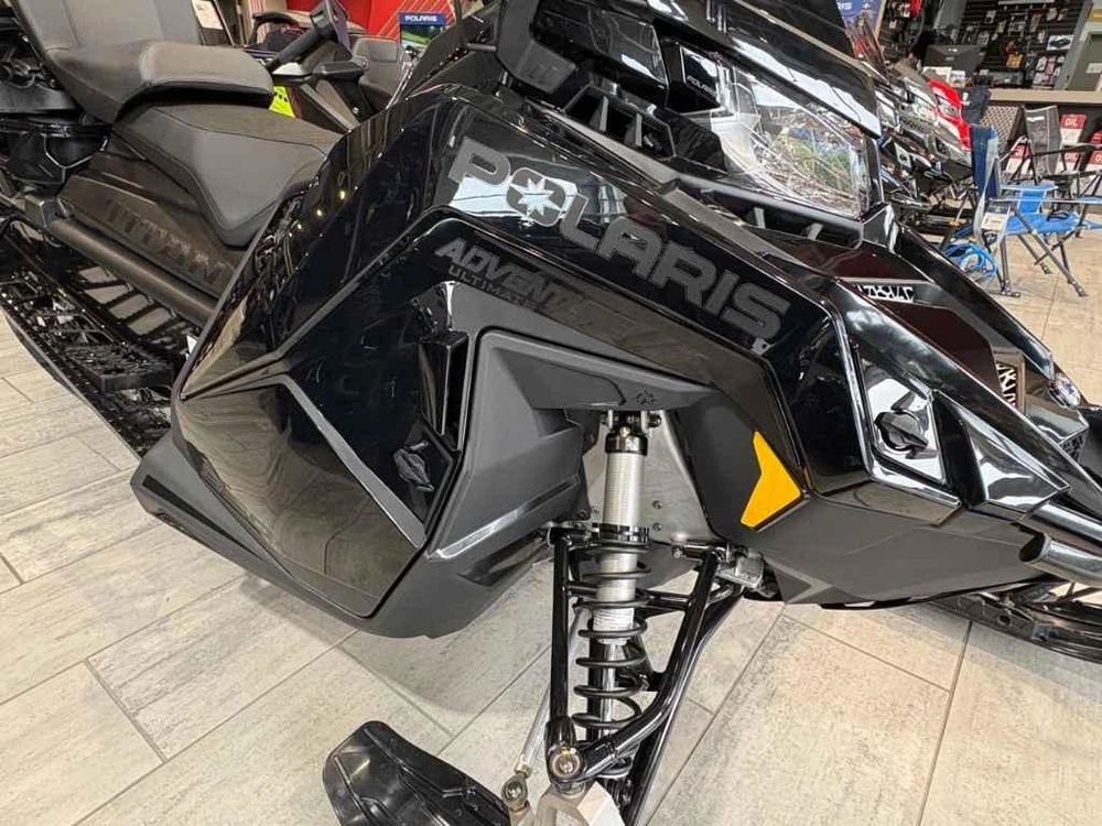 2027 Polaris 850 Titan Adventure Ultimate 1.8 alt