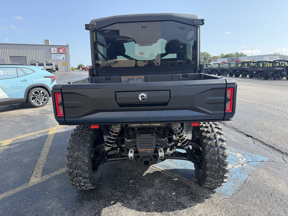 2026 Can-am Ssv Defender Limited 65 Hd11