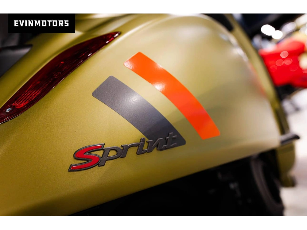 2025 Vespa Primavera 150