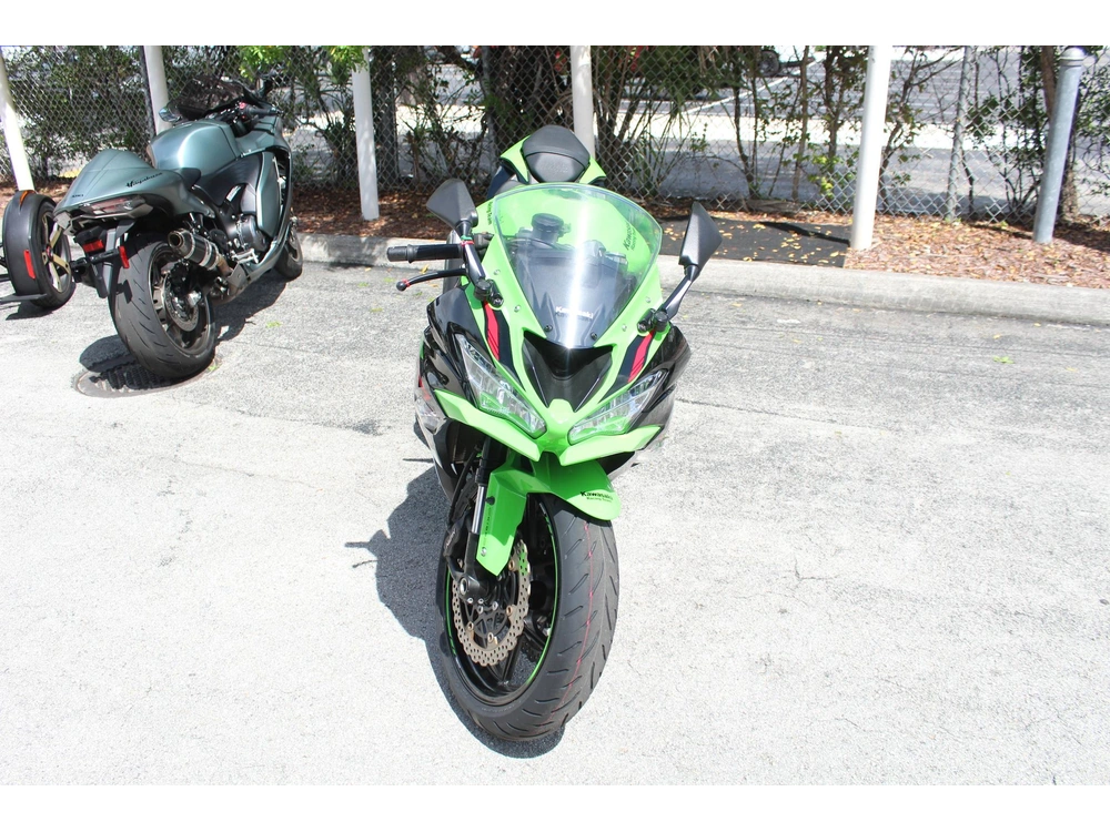 2021 Kawasaki Ninja6r