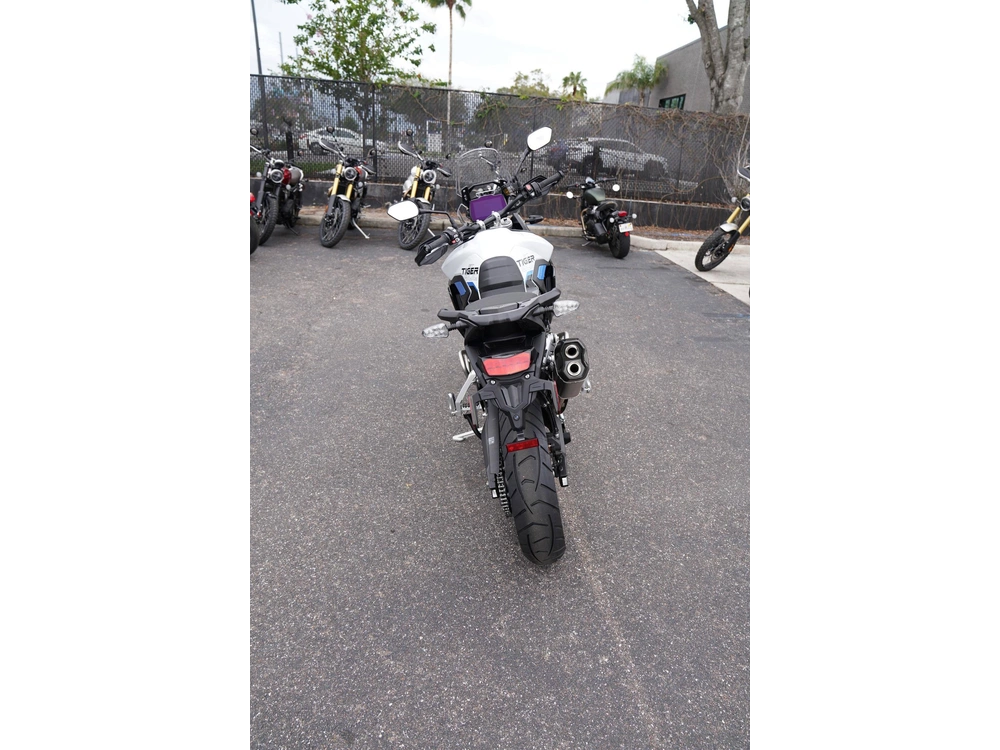 2026 Triumph Tiger 900 Alpine Edition alt