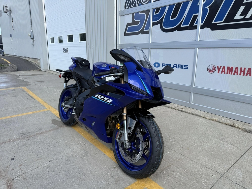 2027 Yamaha Yzf-r9 alt