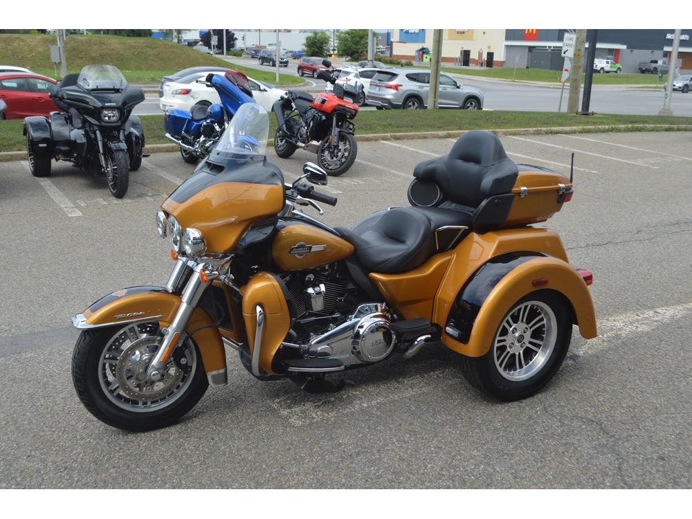 Harley-davidson Flhtcutg Tri Glide Ultra 2023 alt