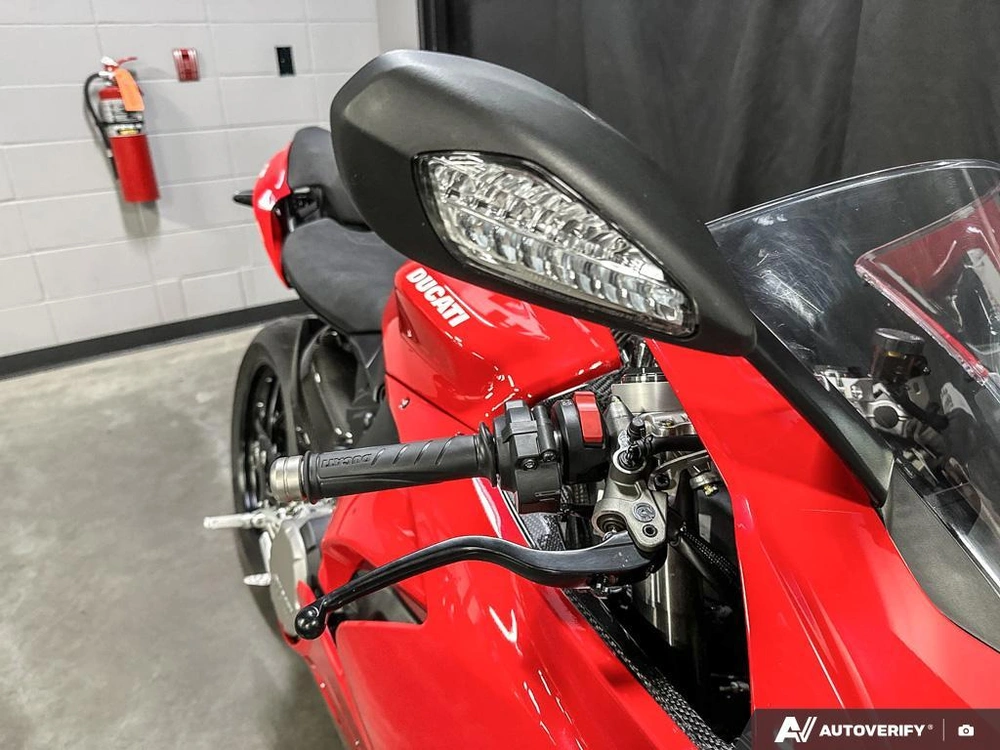 2025 Ducati Panigale V2