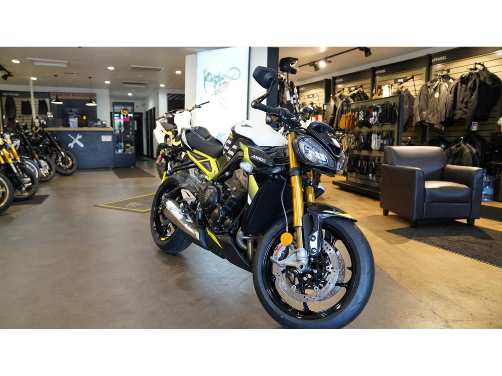 2026 Triumph Street Triple Moto2 Edition Rx alt