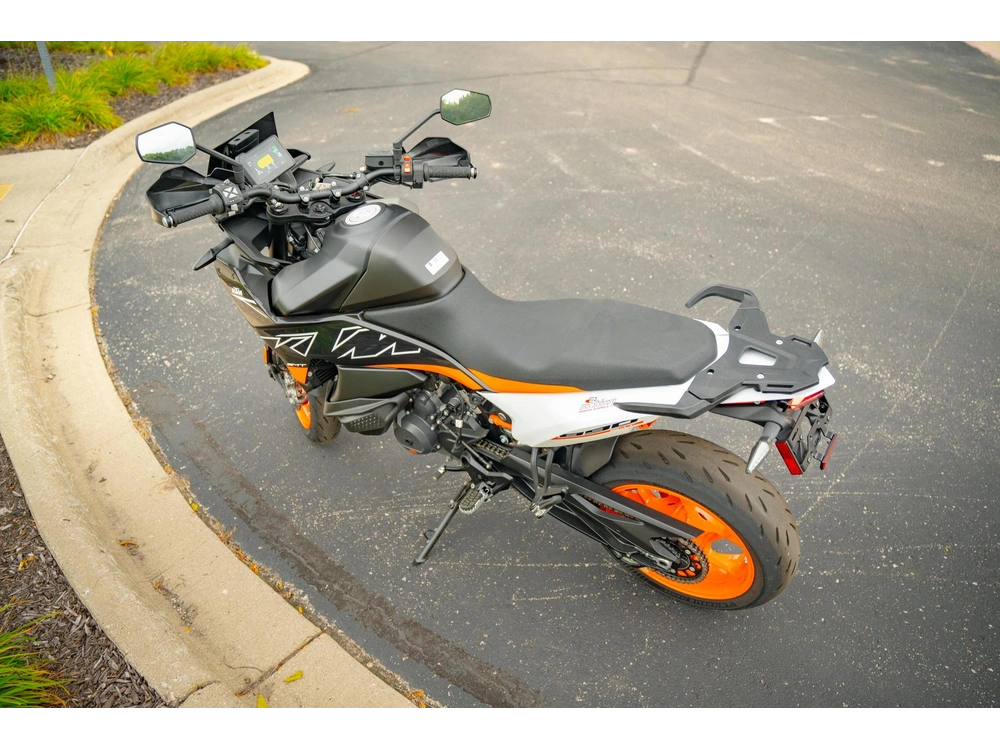 2024 Ktm 890 Smt alt