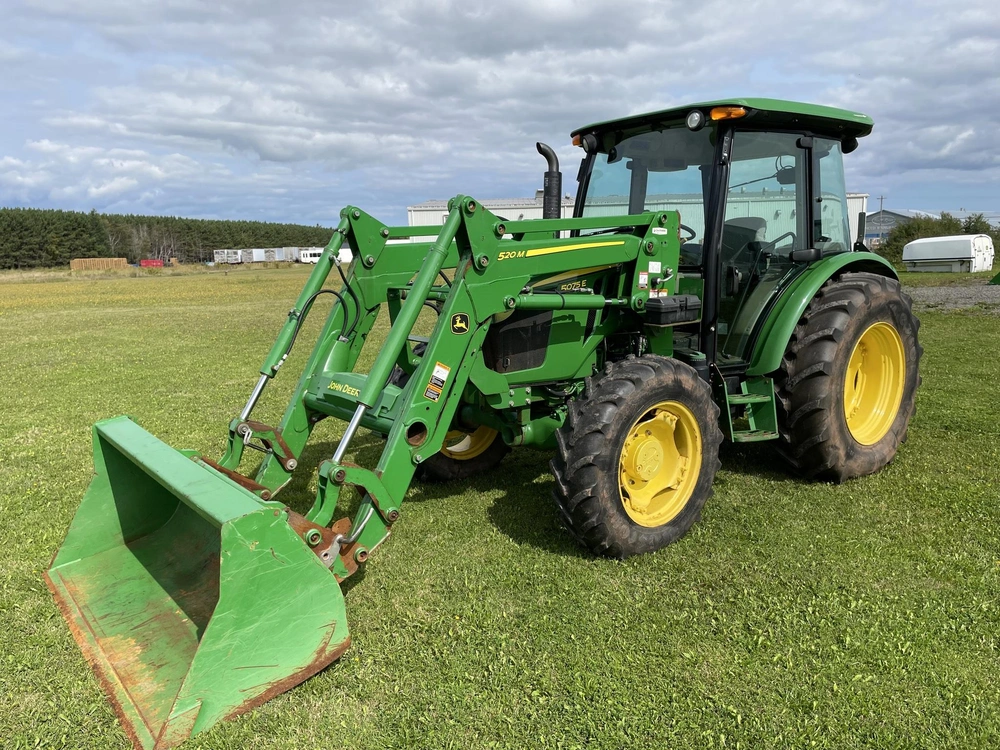 John Deere 5075e 2021 alt