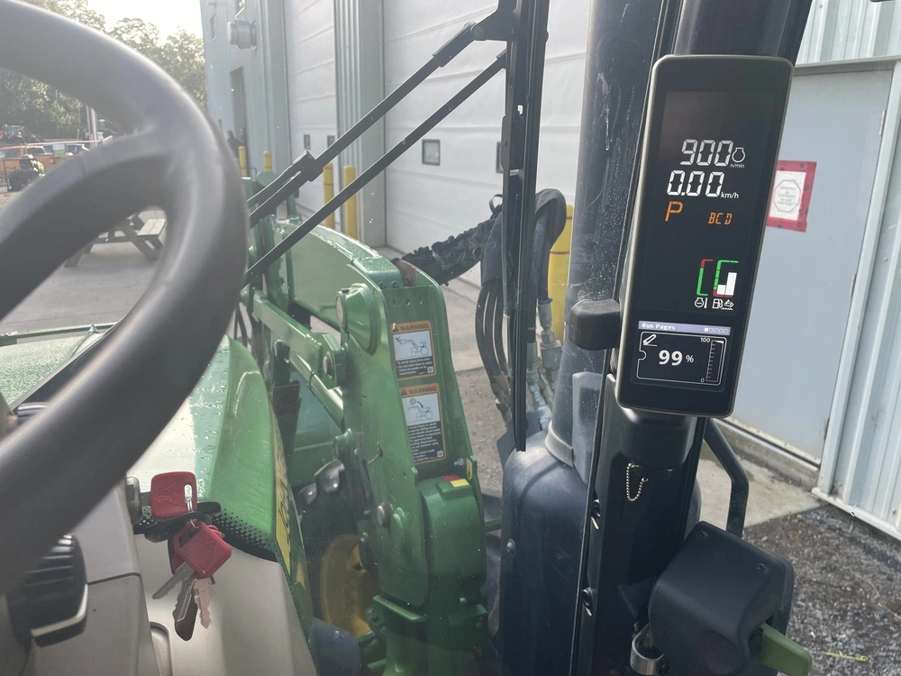 2021 John Deere 5100r alt
