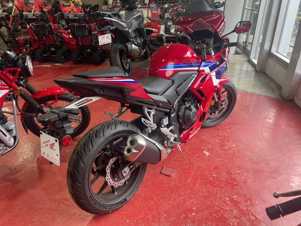Honda Cbr 500 Ras 2025 alt