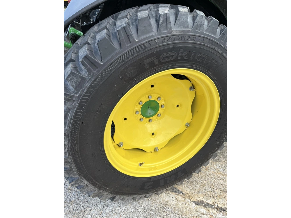 2022 John Deere 4066r alt