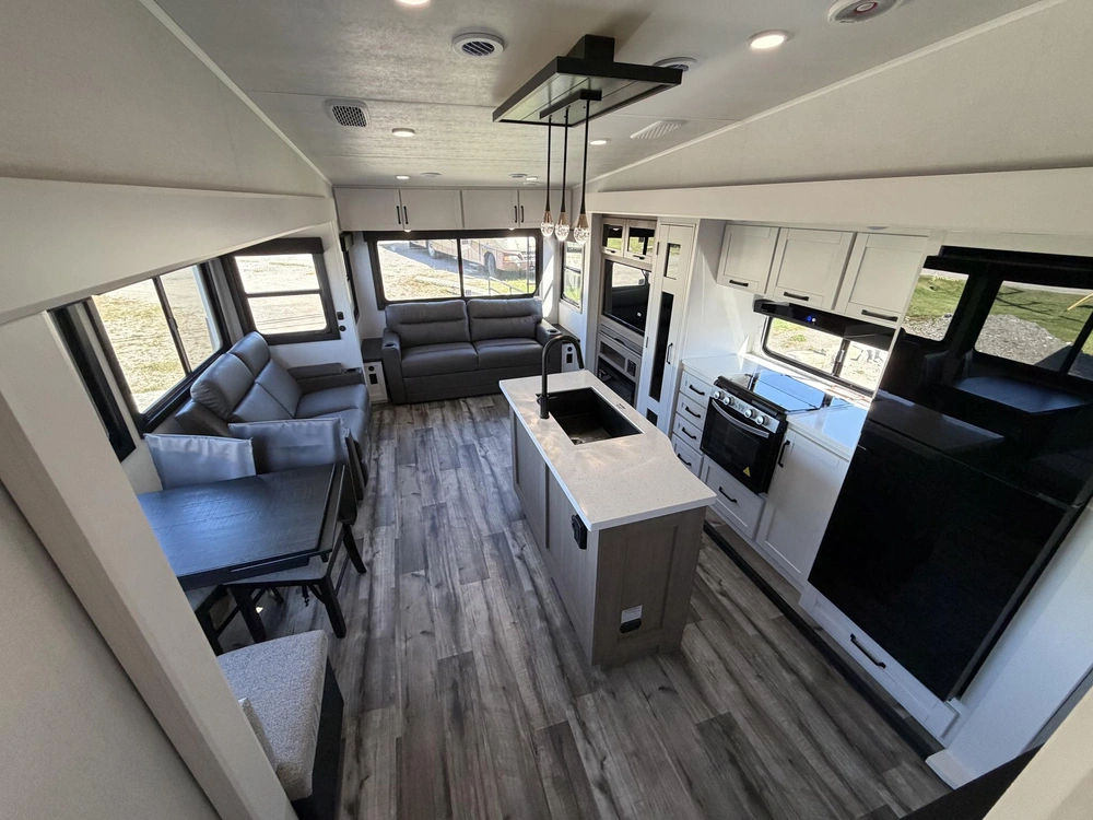 2027 Open Range Roamer 29rlds alt
