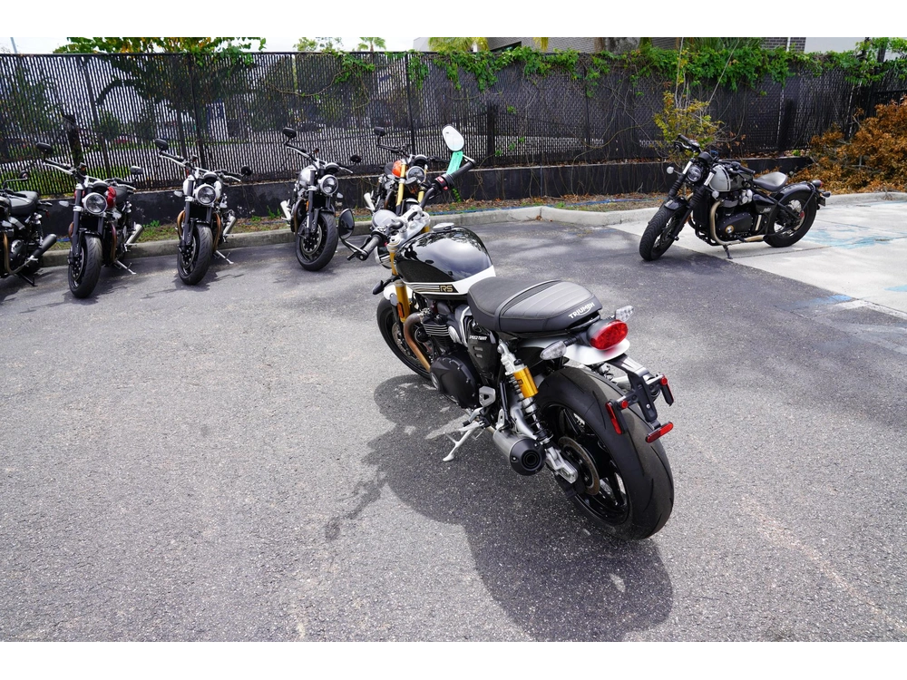 2025 Triumph Speed Twin 1200 Rs alt