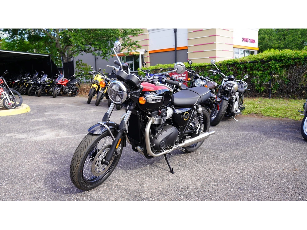 2026 Triumph Bonneville T100 alt