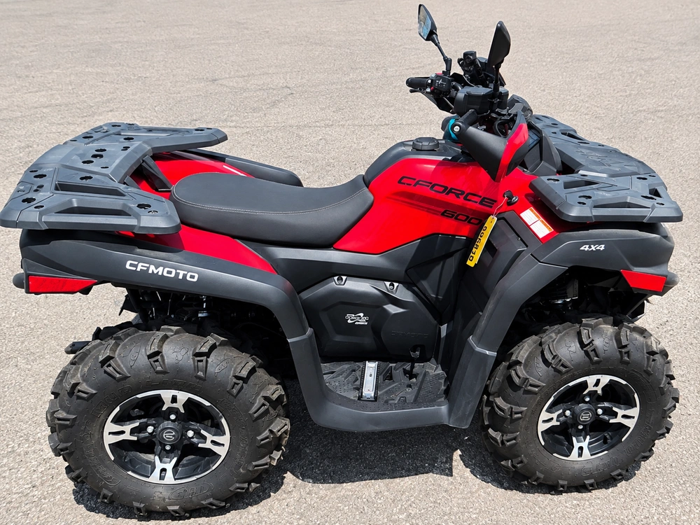 2022 Cfmoto C Force 600 alt