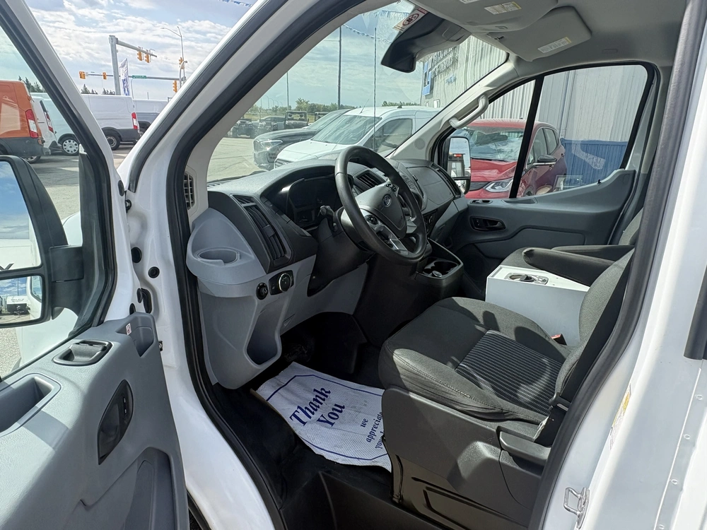 2019 Ford Transit alt