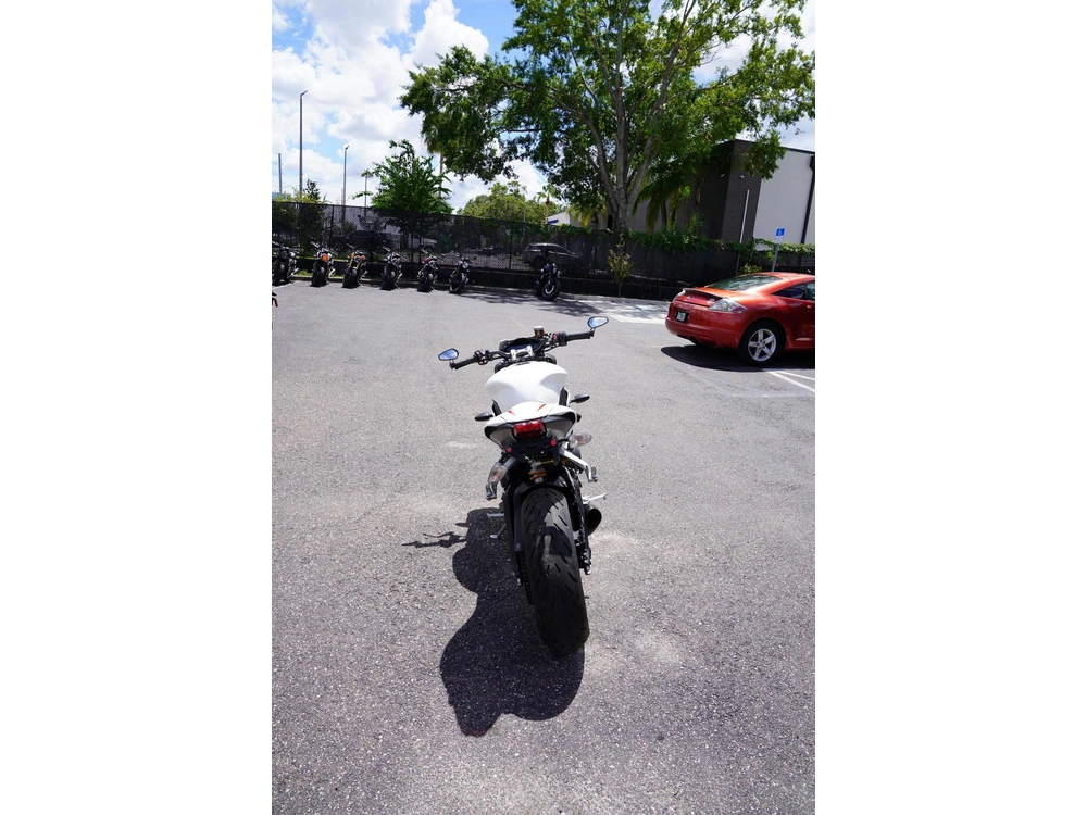 2019 Triumph Street Triple Rs alt