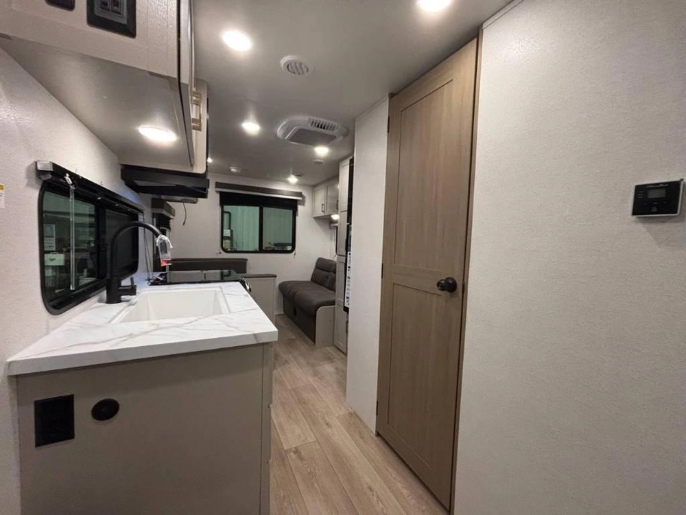 Jayco Jay Flight 210qb 2027 alt
