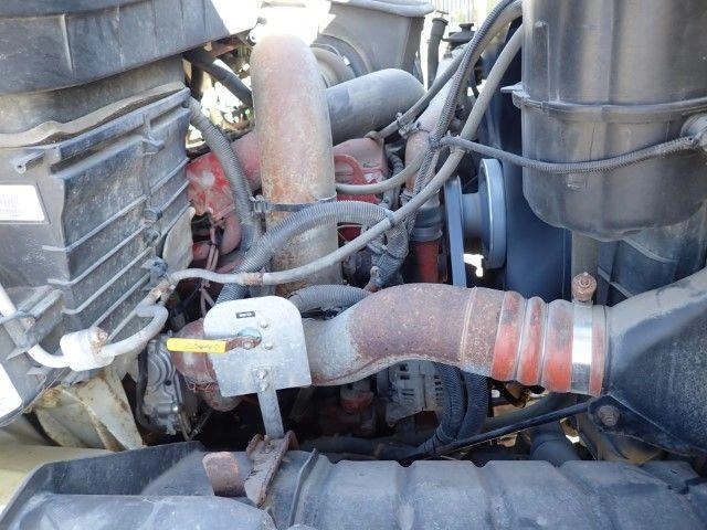 International 7600 2010