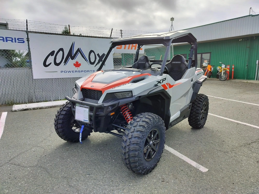 2027 Polaris General Xp 1000 Sport alt